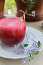 Batido de raíces rojas